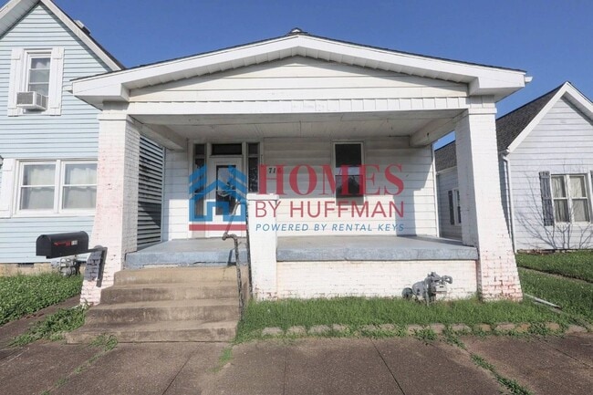 Building Photo - Two Bedroom House