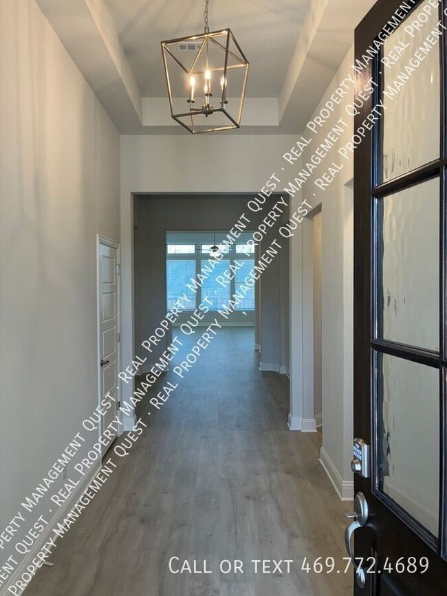 Photo - 1862 Silver Birch Rd