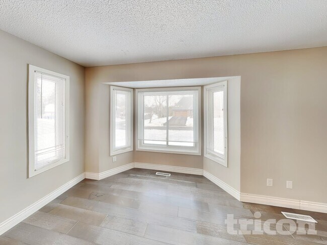 Photo - 11893 Dunhill Rd