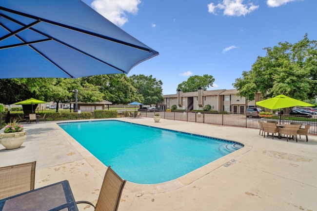 Photo - Royal Oaks of Pearland