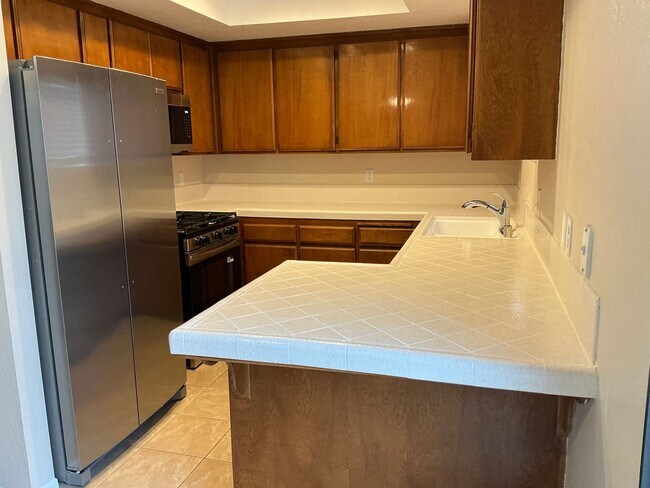 530 E Sycamore Ave Unidad Sycamore (532) East