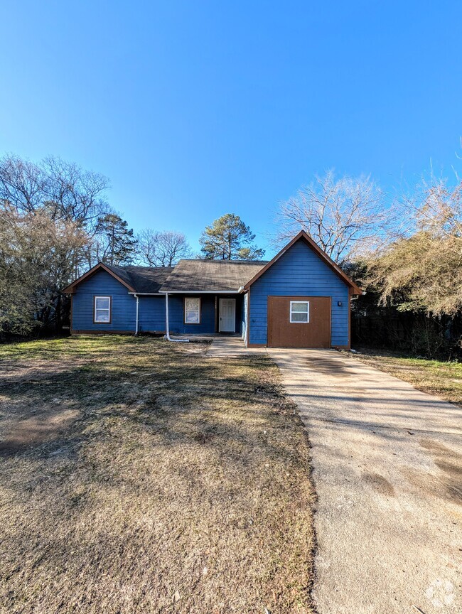 Building Photo - 5589 Glen Haven Dr Rental