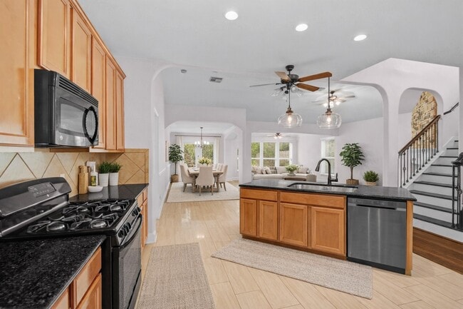 Photo - 1403 Lochstone Dr