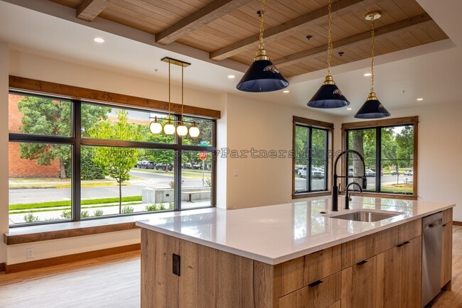 Photo - 824 S 8th Ave Unit 2