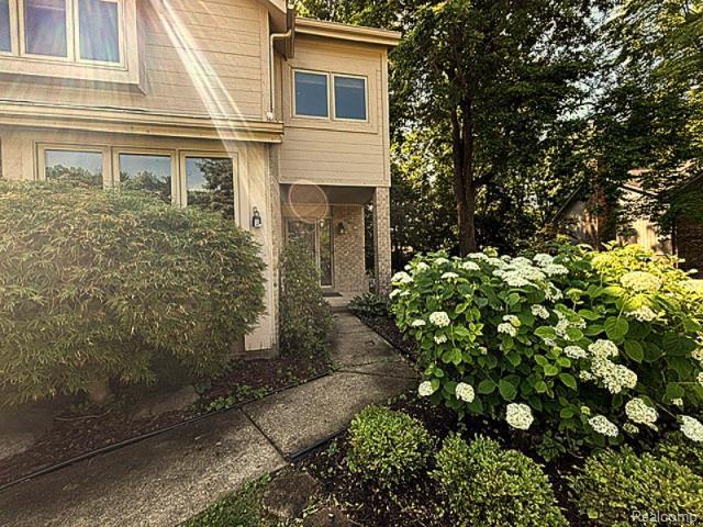 Photo - 8767 Townsend Dr