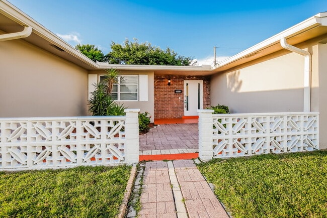 Photo - 7891 NW 14th St