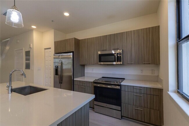 Photo - 10407 NW 82nd St