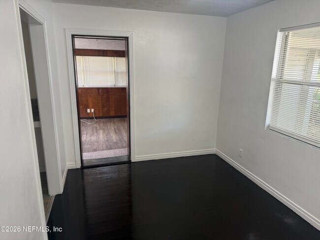 Photo - 2334 Rogero Rd