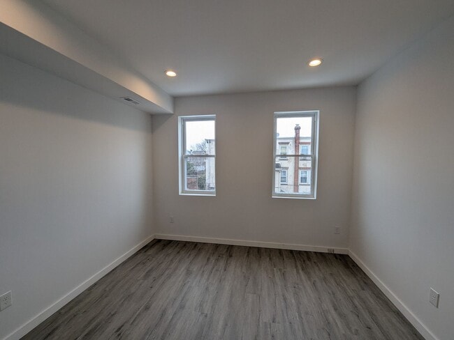 Photo - 6614 Rising Sun Ave Unidad 3rd Floor