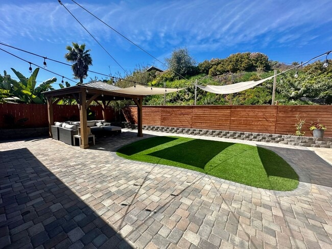 Entertainers Dream Home With Lots of Chara... - Entertainers Dream Home With Lots of Chara...