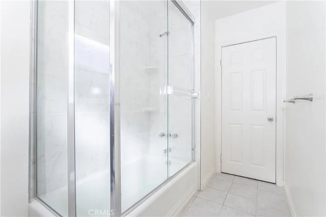 Photo - 7916 Limerick Ave