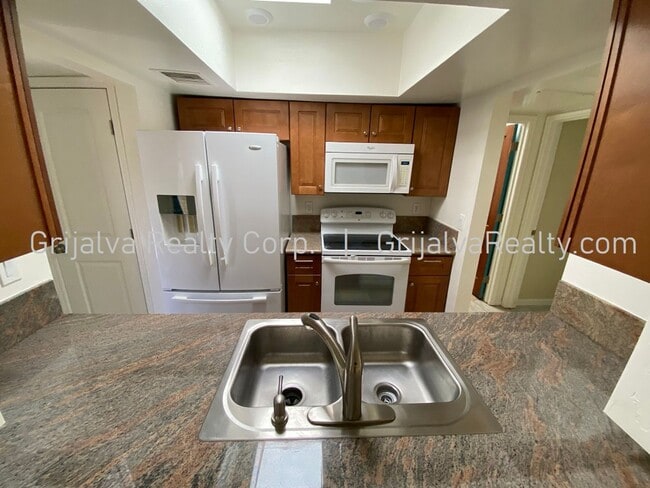 Photo - 3411 E Glenn St Unit 03