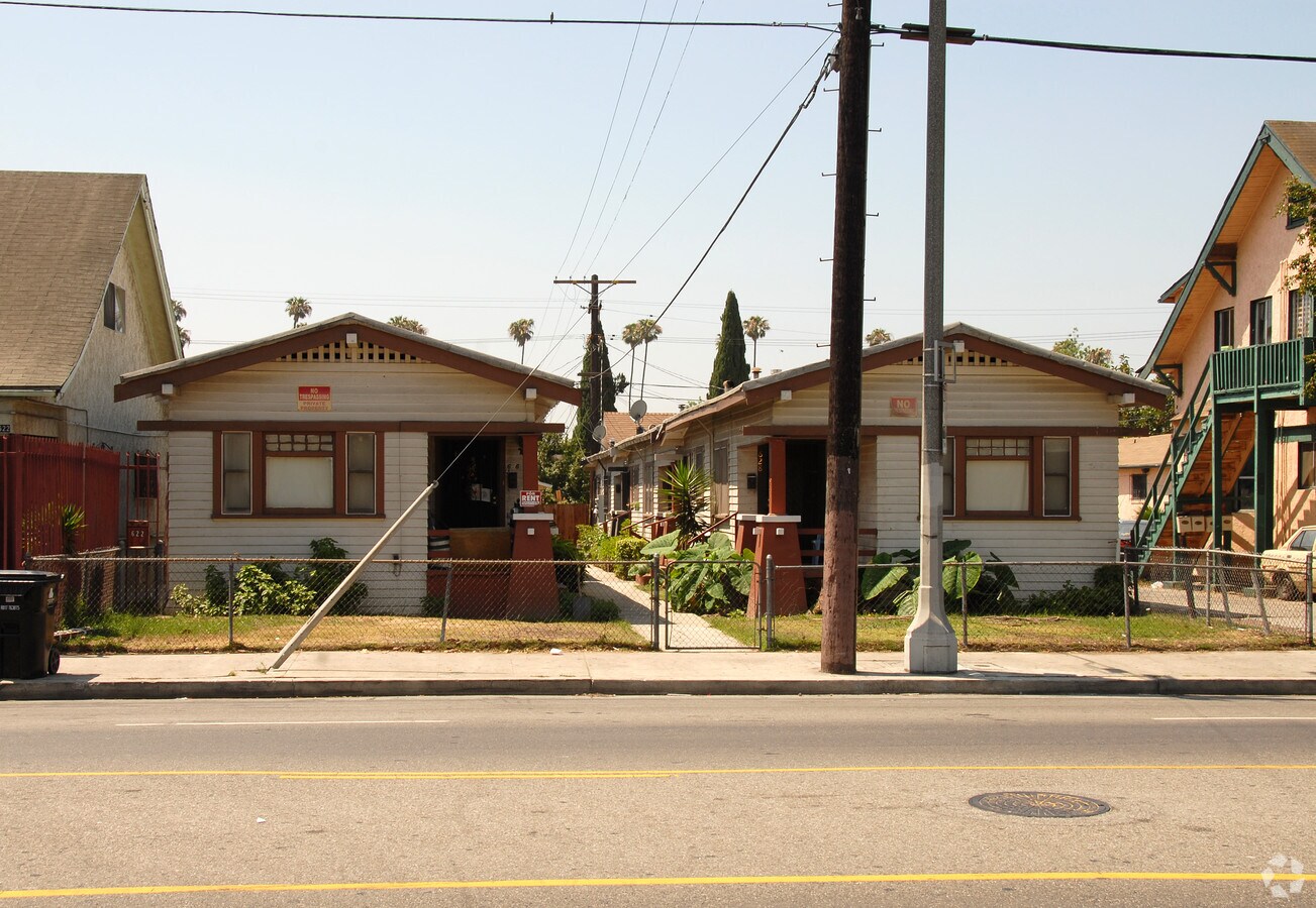 Photo - 626 W Vernon Ave Apartments
