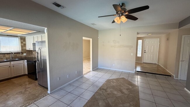 Photo - 4624 W Chicago St