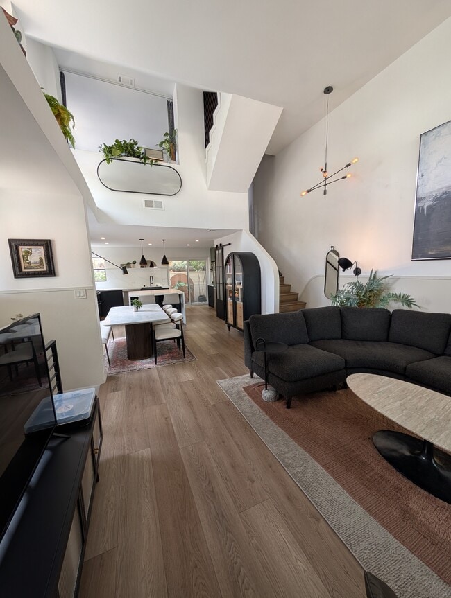 Photo - 1705 S Westgate Ave Unit #5