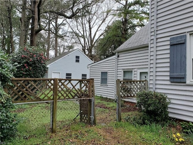 Photo - 1600 Cedar Ln