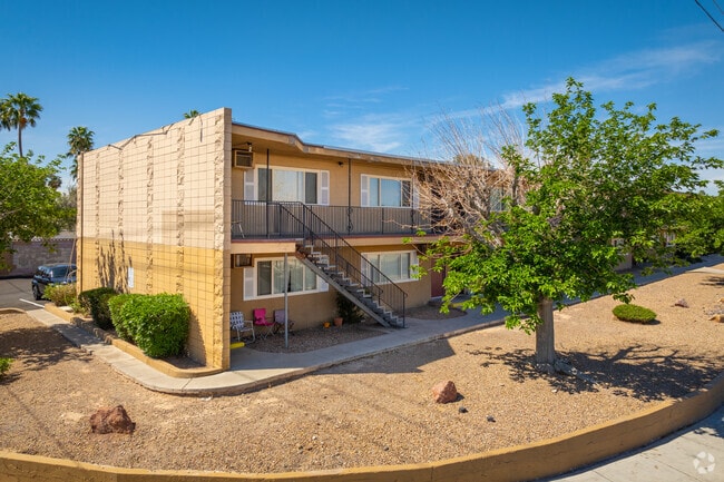 Primary Photo - Mojave Breeze Apartments