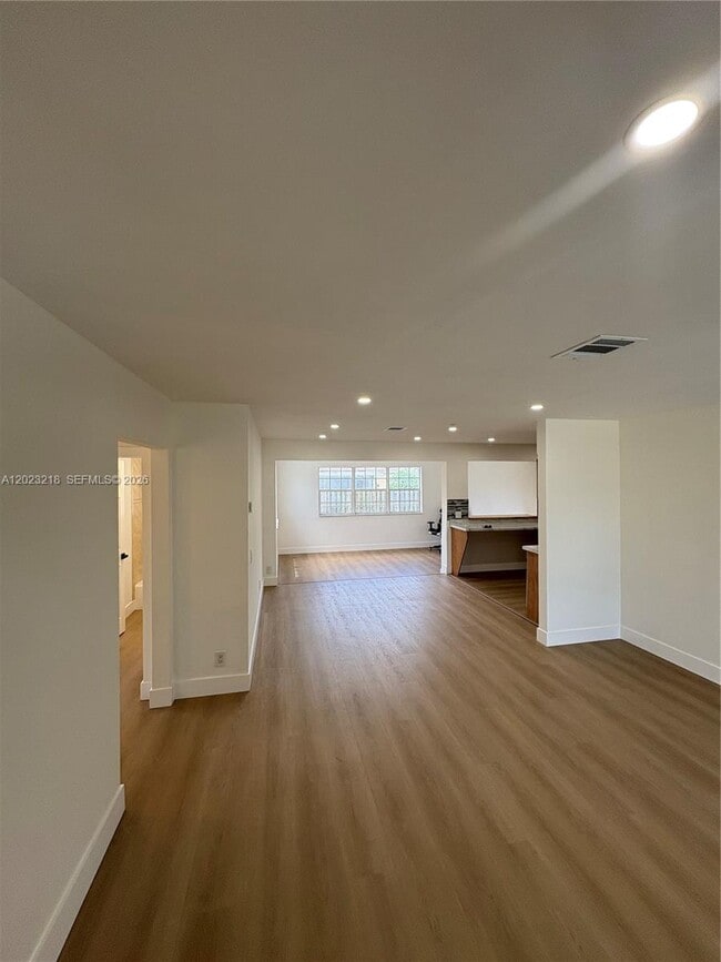 Photo - 7150 SW 10th St