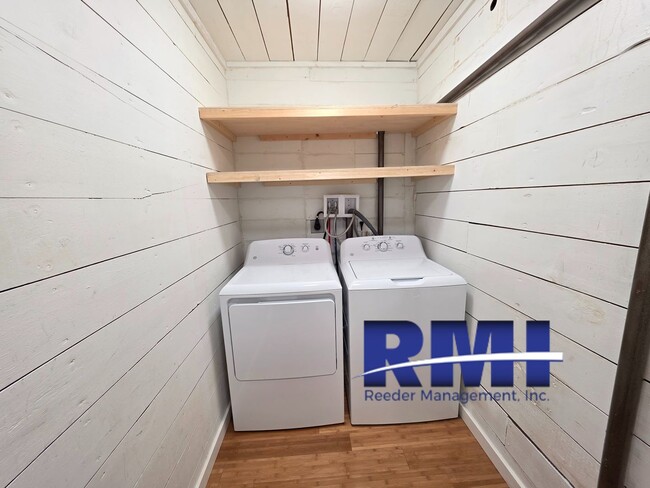 Photo - 1833 Bay St Unit #6