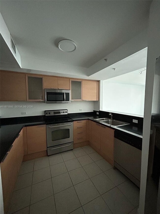 Building Photo - 140 S Dixie Hwy Unit 816