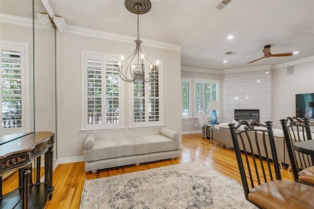 Photo - 935 Liberty St