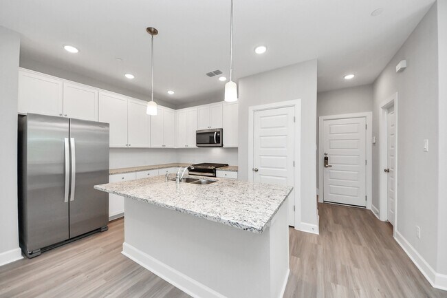 Photo - 5300 Berkeley Knl Cir