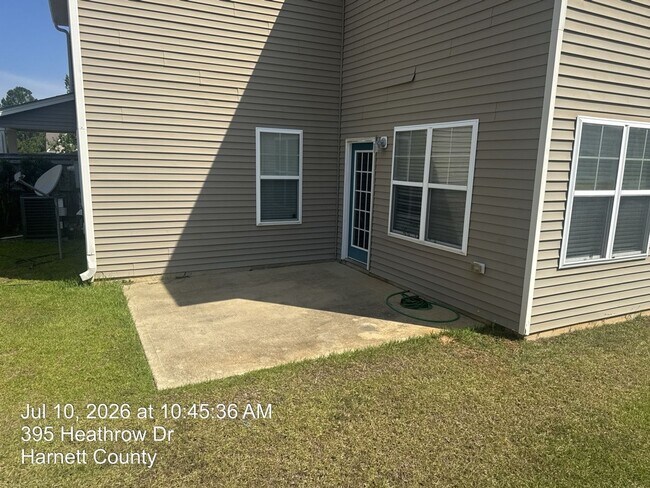 Photo - 394 Heathrow Drive