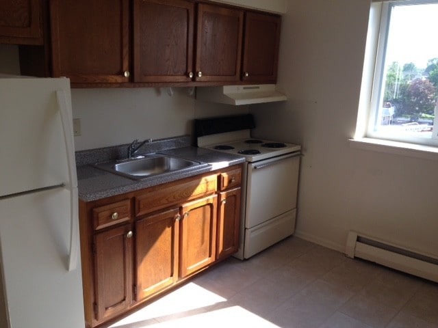 Kitchen - Eagle Towers