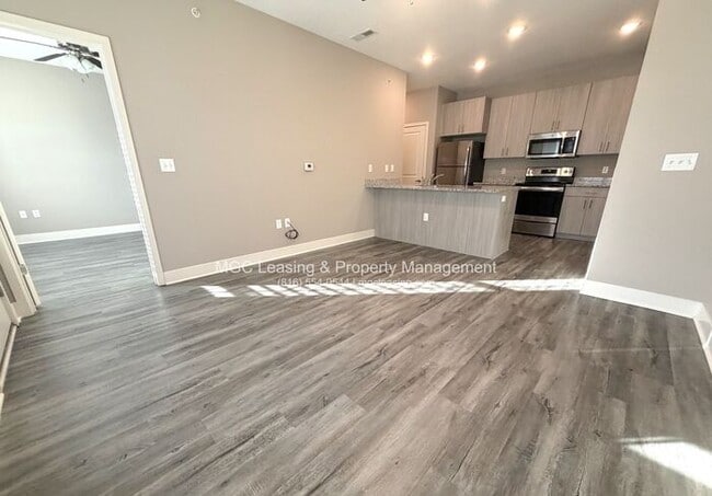 Photo - 1 Bedroom Luxury Apartment in the Northland of KCMO