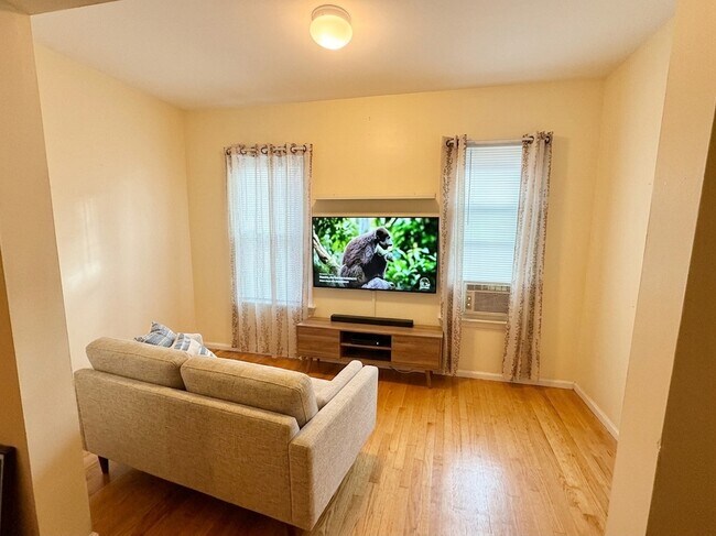 63 Franklin St Unit 1