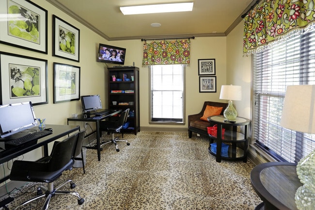 Business Center - Tyler Ridge