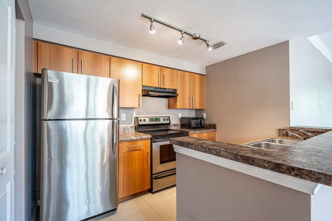 Photo - 5840 W Sample Rd Unit 301