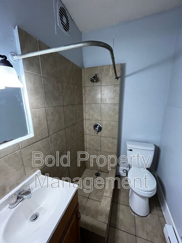 Photo - 214 S 10th St