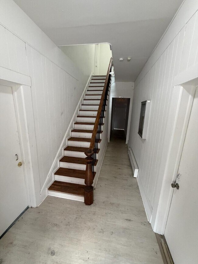 Photo - 19 Walnut St