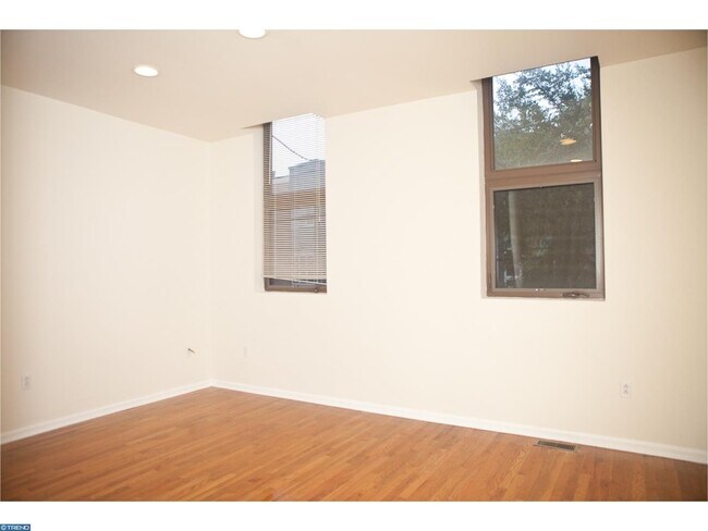 Photo - 1531 Poplar St Unit 1