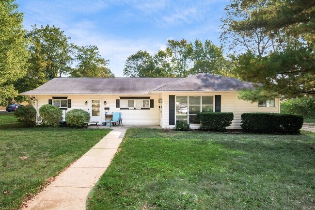 Building Photo - 990 Kramer Ave Rental