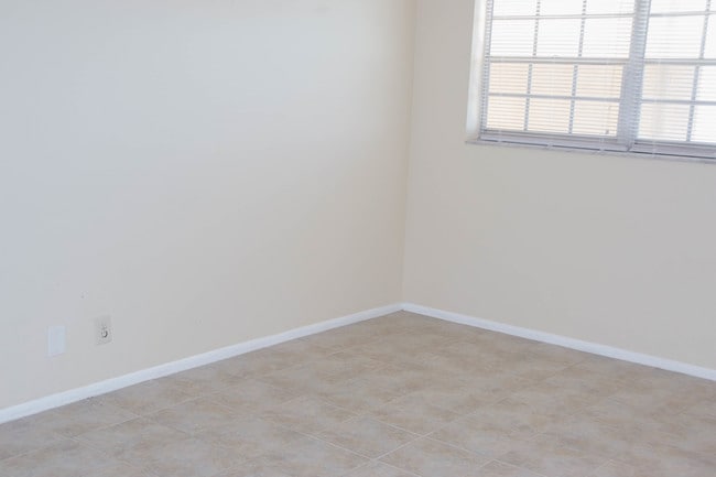 Photo - 2801 N Palm Aire Dr Unit 502