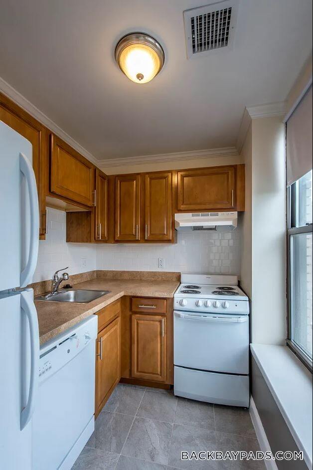 Photo - 1078 Boylston St Apartment Unit 1