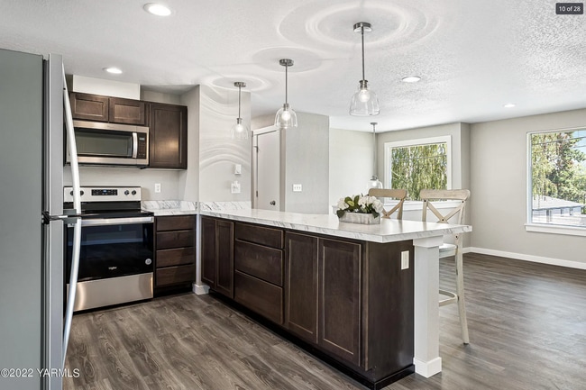 Photo - 709 W Cherry Ave