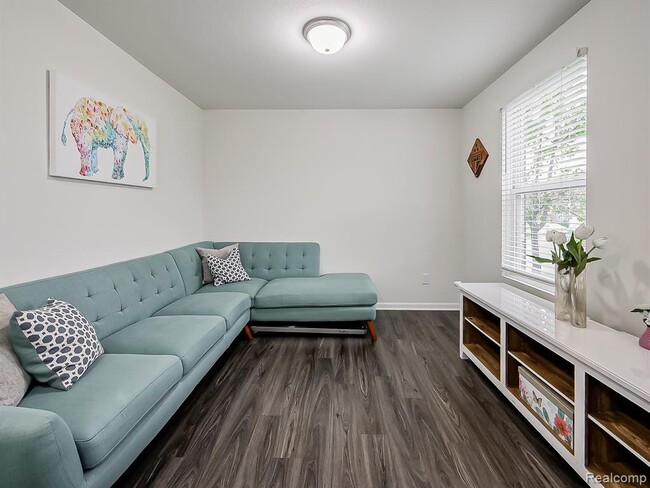 Photo - 8640 Quincy Dr