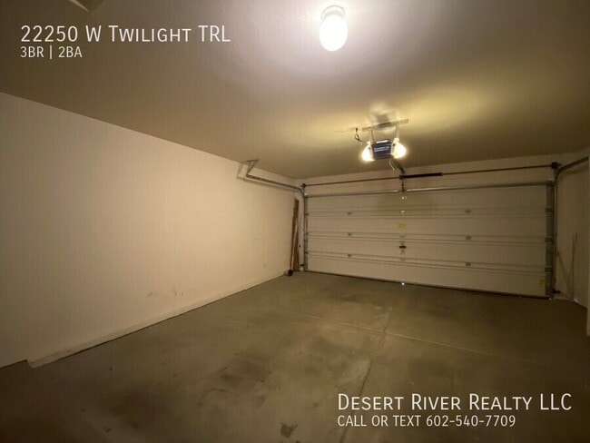 Photo - 22250 W Twilight Trail