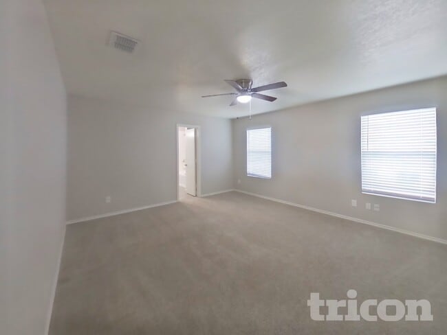 Photo - 4518 Safe Hbr