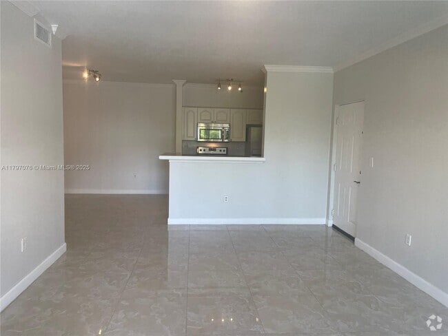 Building Photo - 6841 SW 44th St Unit 205 Rental