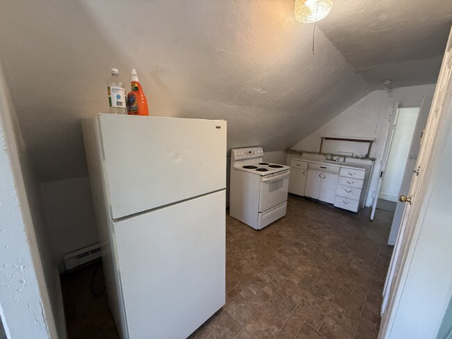10 Monroe Hwy Unit 4