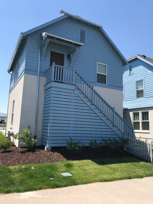 Building Photo - 10684 S Oquirrh Lake Rd Unit Casita