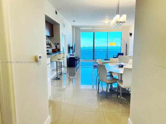 Photo - 7901 Hispanola Ave Unidad 1611