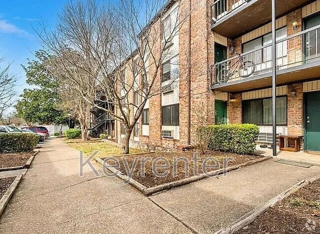 Building Photo - 2718 Painter Ave SW Unit Apt. C101