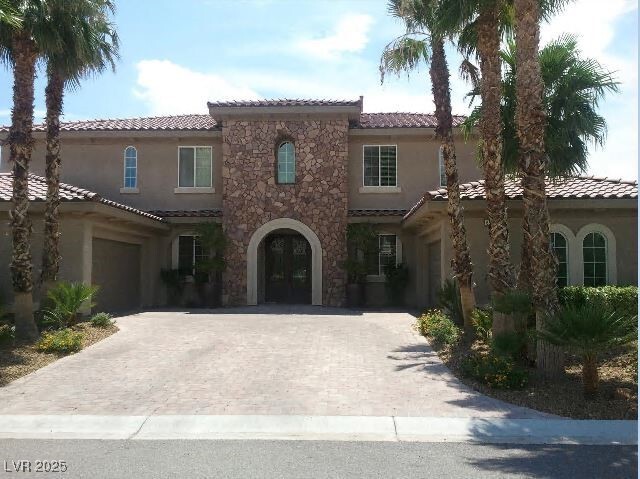 Building Photo - 6645 Natalia Ct