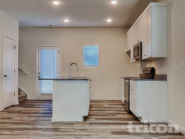 Photo - 234 W Turner St