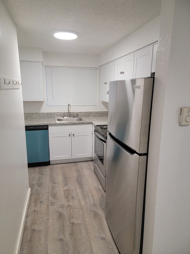 Photo - 3151 N Shore Dr SE Unit 077-02-2
